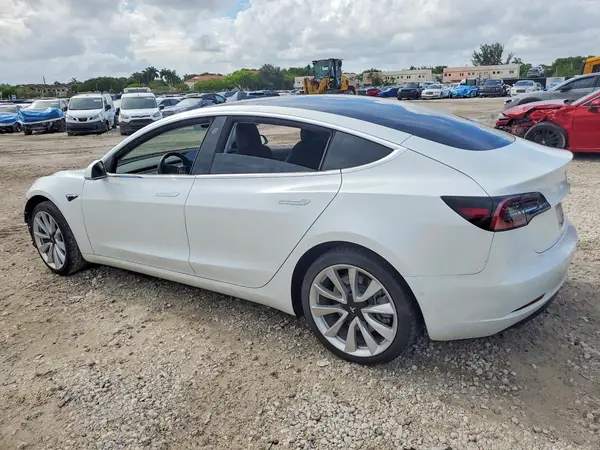 5YJ3E1EA4JF154686 2018 TESLA MODEL 3 - Image 2