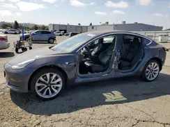 5YJ3E1EA4JF154817 2018 TESLA MODEL 3