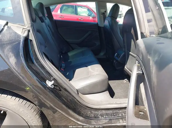 5YJ3E1EA4JF156552 2018 TESLA MODEL 3 - Image 8