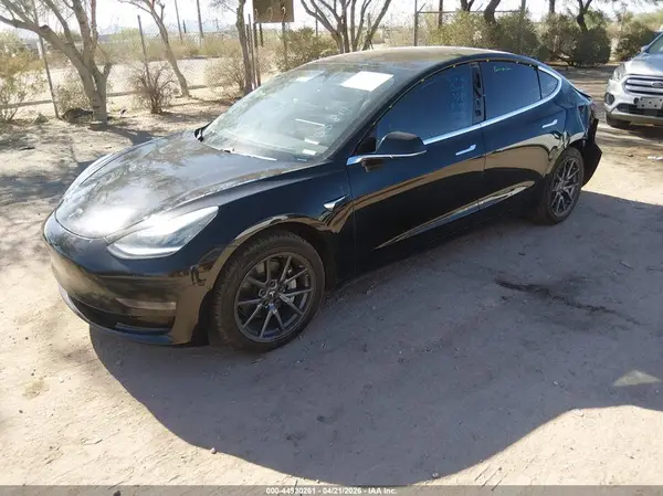5YJ3E1EA4JF156647 2018 TESLA MODEL 3 - Image 2