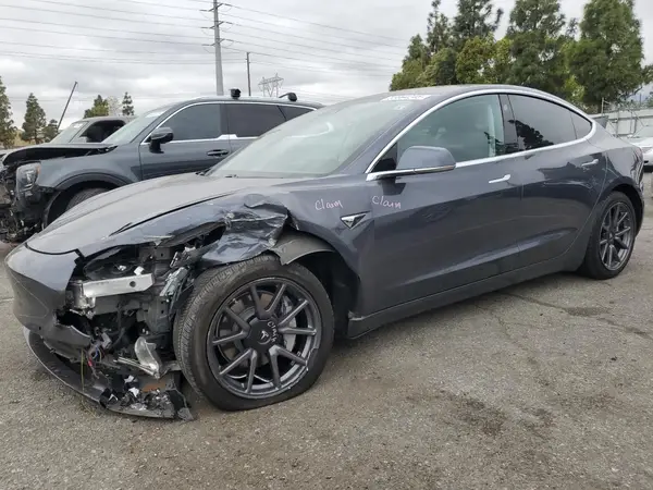 5YJ3E1EA4JF158334 2018 TESLA MODEL 3 - Image 1