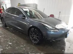 5YJ3E1EA4JF158835 2018 TESLA MODEL 3