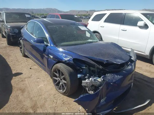 5YJ3E1EA4JF160620 2018 TESLA MODEL 3 - Image 1