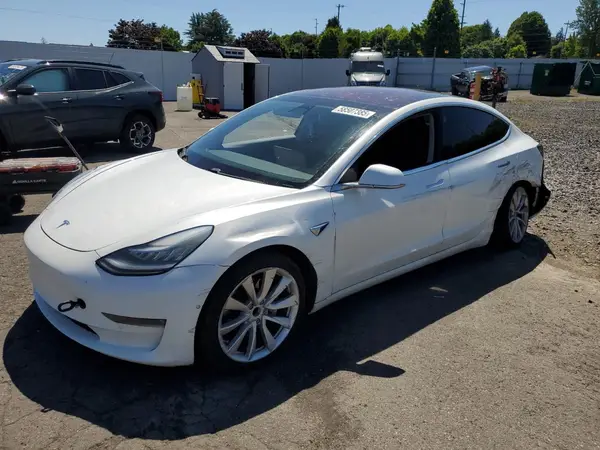 5YJ3E1EA4JF164795 2018 TESLA MODEL 3 - Image 1