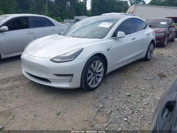 5YJ3E1EA4JF164893 2018 TESLA MODEL 3 - Image 2