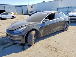 5YJ3E1EA4JF165817 2018 TESLA MODEL 3