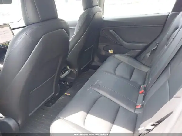 5YJ3E1EA4JF166045 2018 TESLA MODEL 3 - Image 8