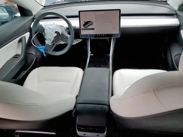 5YJ3E1EA4JF169110 2018 TESLA MODEL 3 - Image 8