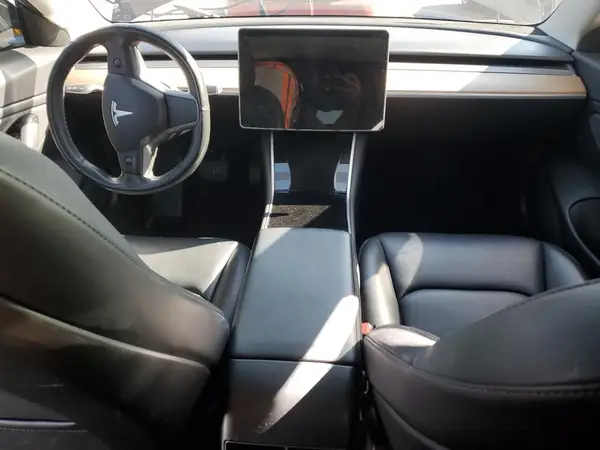 5YJ3E1EA4JF172363 2018 TESLA MODEL 3 - Image 8