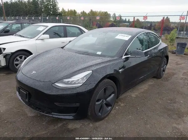 5YJ3E1EA4JF172606 2018 TESLA MODEL 3 - Image 2