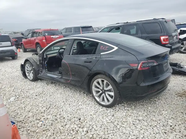 5YJ3E1EA4JF176090 2018 TESLA MODEL 3 - Image 2