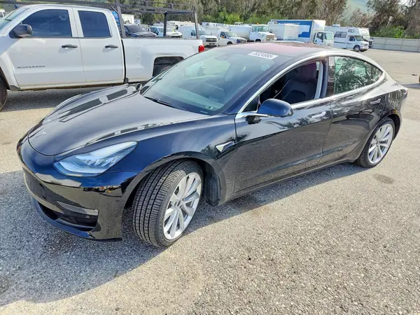 5YJ3E1EA4JF176378 2018 TESLA MODEL 3 - Image 1