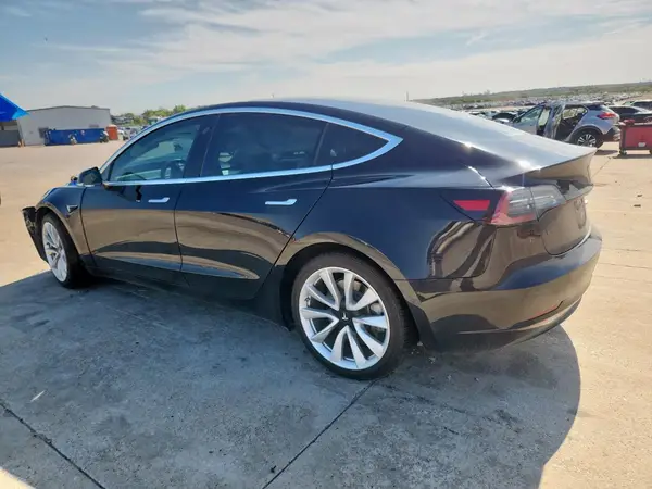 5YJ3E1EA4JF177868 2018 TESLA MODEL 3 - Image 2