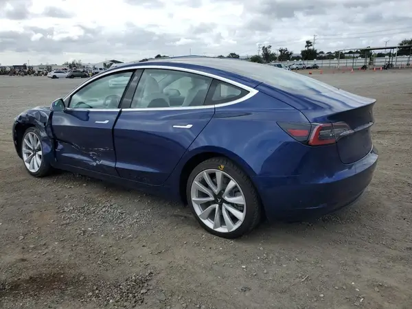 5YJ3E1EA4JF178194 2018 TESLA MODEL 3 - Image 2