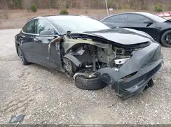 5YJ3E1EA4KF189990 2019 TESLA MODEL 3