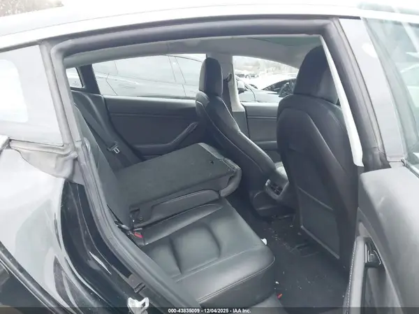 5YJ3E1EA4KF189990 2019 TESLA MODEL 3 - Image 8