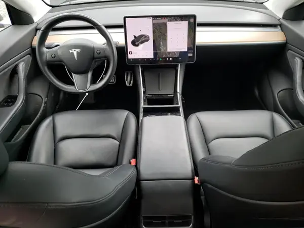 5YJ3E1EA4KF190105 2019 TESLA MODEL 3 - Image 8