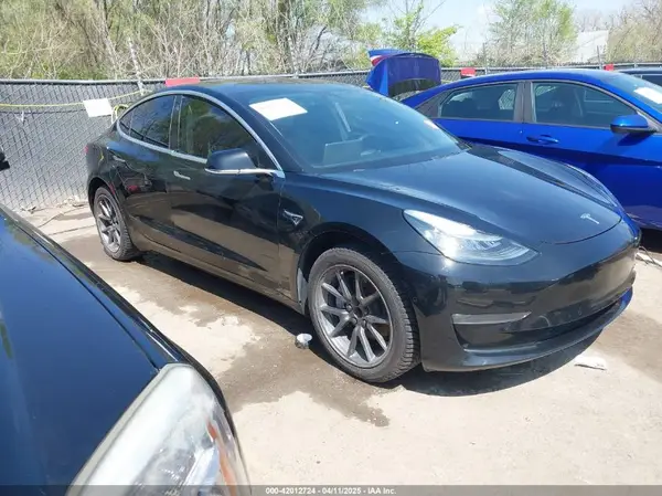 5YJ3E1EA4KF296859 2019 TESLA MODEL 3 - Image 1