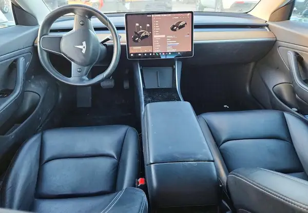 5YJ3E1EA4KF300067 2019 TESLA MODEL 3 - Image 8