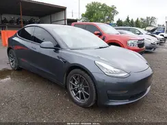 5YJ3E1EA4KF302319 2019 TESLA MODEL 3