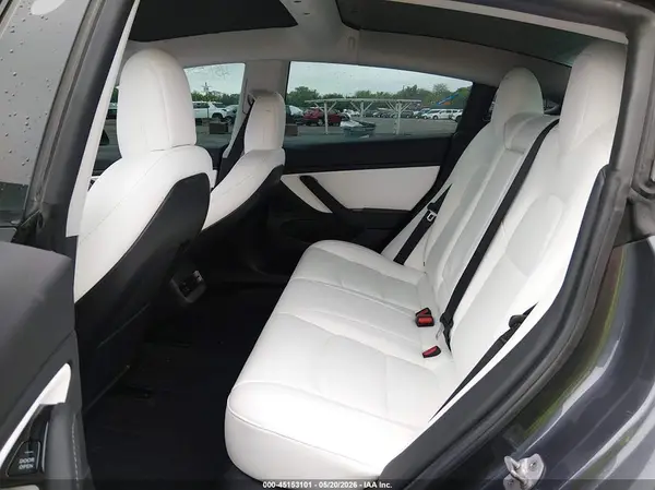 5YJ3E1EA4KF302319 2019 TESLA MODEL 3 - Image 8