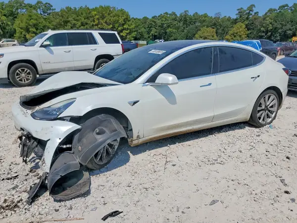 5YJ3E1EA4KF302420 2019 TESLA MODEL 3 - Image 1
