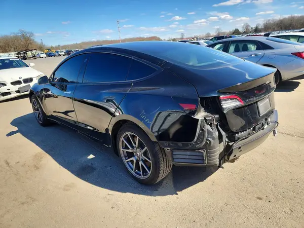 5YJ3E1EA4KF304314 2019 TESLA MODEL 3 - Image 2