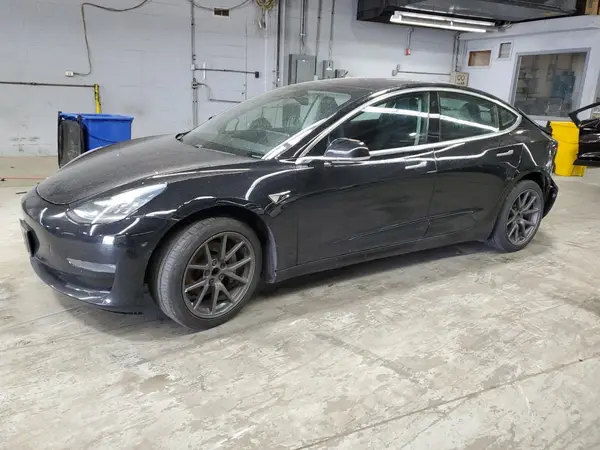5YJ3E1EA4KF304653 2019 TESLA MODEL 3 - Image 1