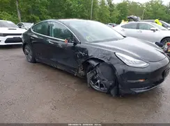 5YJ3E1EA4KF305138 2019 TESLA MODEL 3