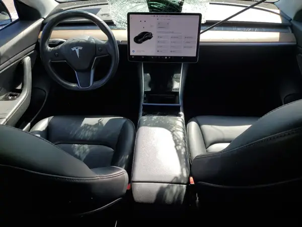 5YJ3E1EA4KF306306 2019 TESLA MODEL 3 - Image 8