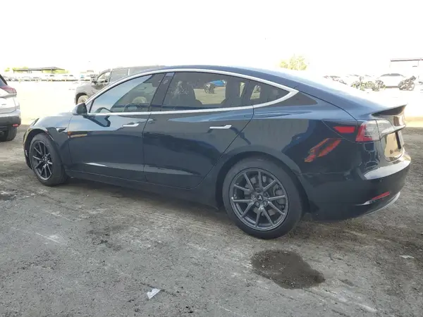 5YJ3E1EA4KF306516 2019 TESLA MODEL 3 - Image 2
