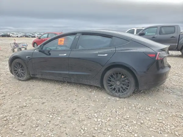 5YJ3E1EA4KF306564 2019 TESLA MODEL 3 - Image 2