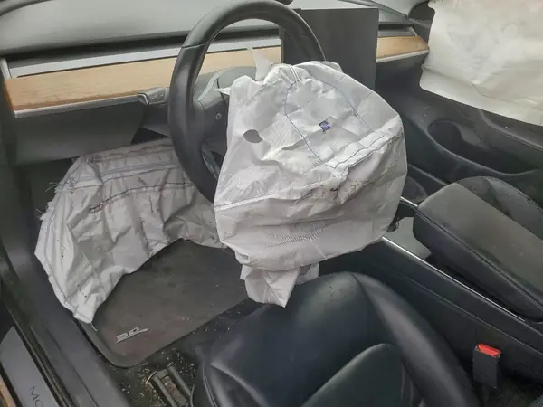 5YJ3E1EA4KF306564 2019 TESLA MODEL 3 - Image 8