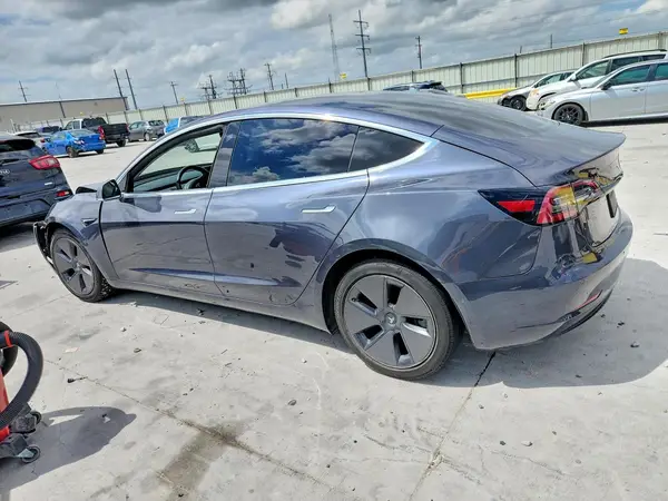 5YJ3E1EA4KF313613 2019 TESLA MODEL 3 - Image 2