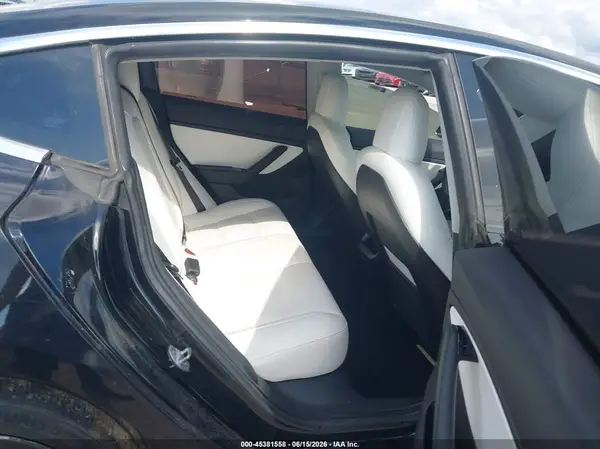 5YJ3E1EA4KF317855 2019 TESLA MODEL 3 - Image 8