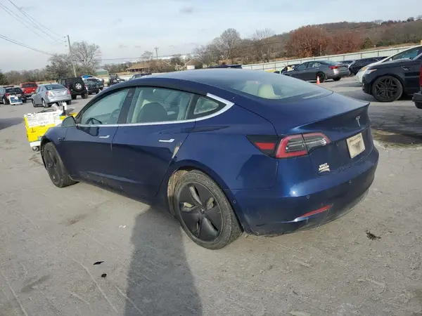 5YJ3E1EA4KF317970 2019 TESLA MODEL 3 - Image 2
