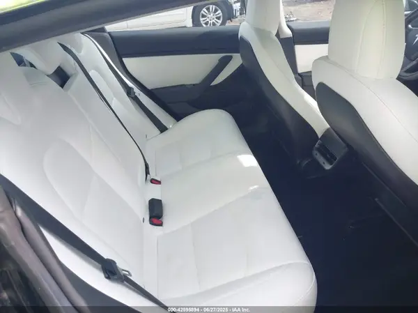 5YJ3E1EA4KF323557 2019 TESLA MODEL 3 - Image 8