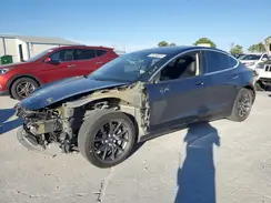 5YJ3E1EA4KF323591 2019 TESLA MODEL 3