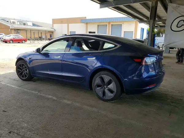 5YJ3E1EA4KF326328 2019 TESLA MODEL 3 - Image 2
