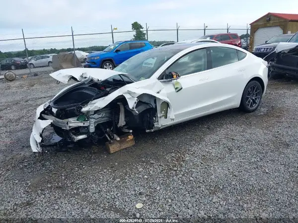 5YJ3E1EA4KF326457 2019 TESLA MODEL 3 - Image 2