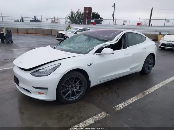 5YJ3E1EA4KF326474 2019 TESLA MODEL 3 - Image 2