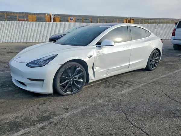 5YJ3E1EA4KF326748 2019 TESLA MODEL 3