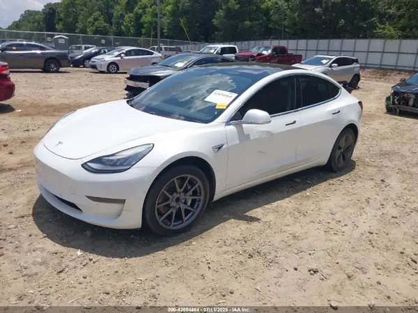 5YJ3E1EA4KF328323 2019 TESLA MODEL 3 - Image 2