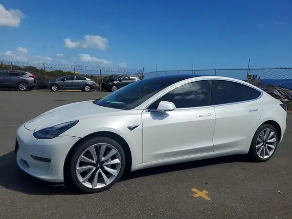 5YJ3E1EA4KF332064 2019 TESLA MODEL 3 - Image 1