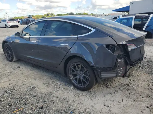 5YJ3E1EA4KF396430 2019 TESLA MODEL 3 - Image 2