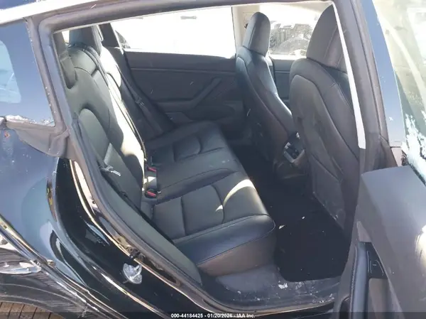 5YJ3E1EA4KF398341 2019 TESLA MODEL 3 - Image 8