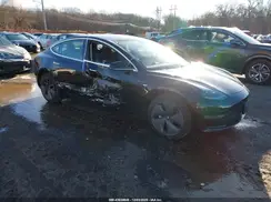 5YJ3E1EA4KF398825 2019 TESLA MODEL 3
