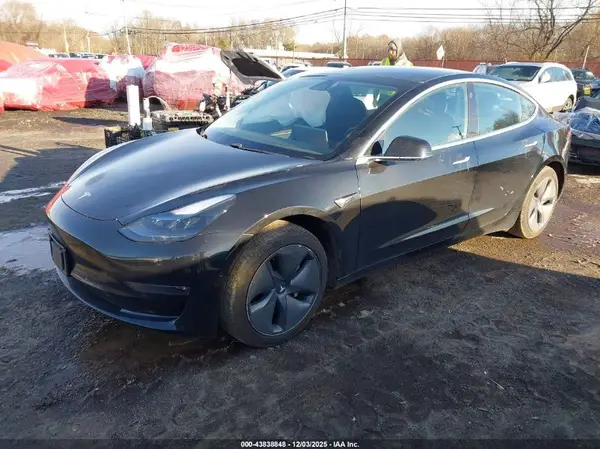 5YJ3E1EA4KF398825 2019 TESLA MODEL 3 - Image 2