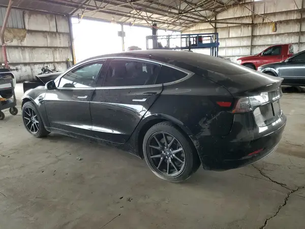 5YJ3E1EA4KF399019 2019 TESLA MODEL 3 - Image 2