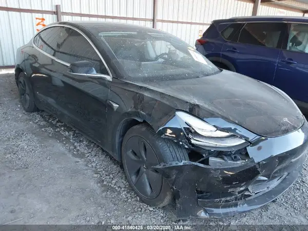 5YJ3E1EA4KF399151 2019 TESLA MODEL 3 - Image 1